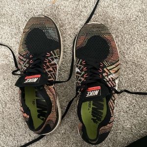 Nike free 4.0 fly knit running shoes